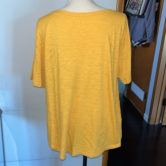 LOFT vintage soft XL Yellow Relaxed Short Sleeve T-Shirt excellent condition. - Picture 4 of 9